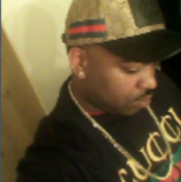 Meet your Posher, Kelvin - Picture 4 of 6